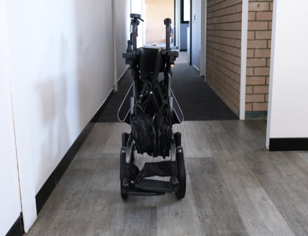 E-Traveller EVO TALL- Multifunctional Walker or Wheelchair - Image 4